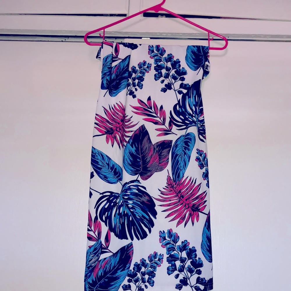 Women’s Hawaiian tube top dress